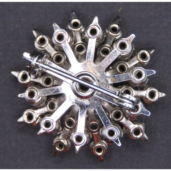 Vintage Rhinestone Brooch Pin Silver Tone Starburst Small and Beautiful! - Picture 3 of 5